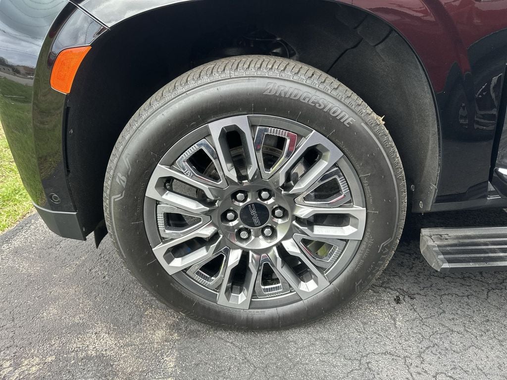 2023 GMC Yukon Denali Ultimate