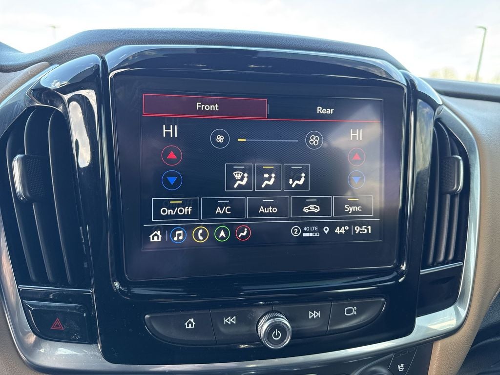 2023 Chevrolet Traverse Premier