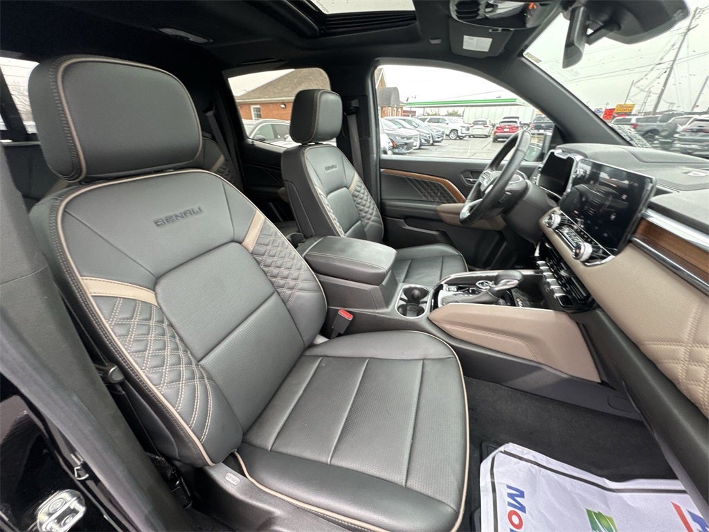 2023 GMC Canyon Denali