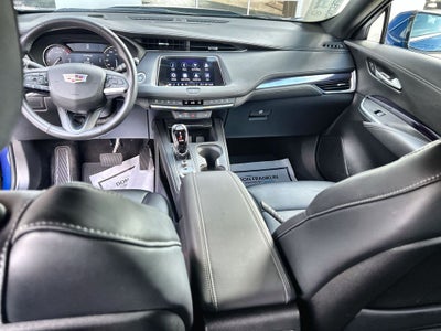 2023 Cadillac XT4 Luxury