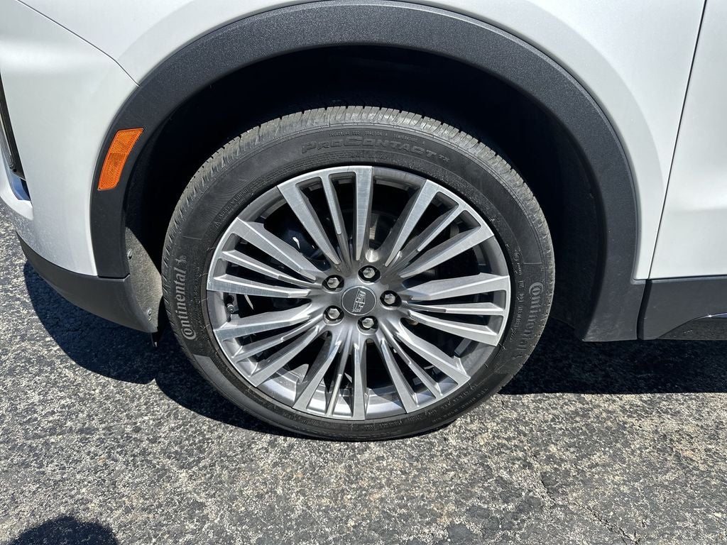 2024 Cadillac XT4 Premium Luxury
