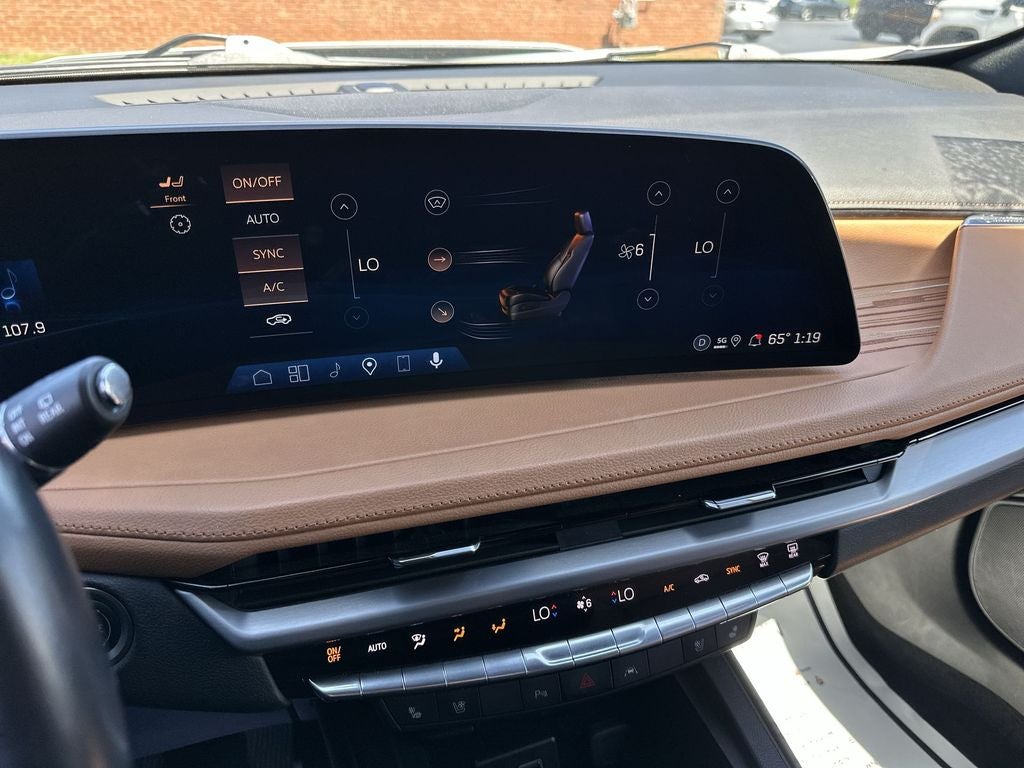 2024 Cadillac XT4 Premium Luxury