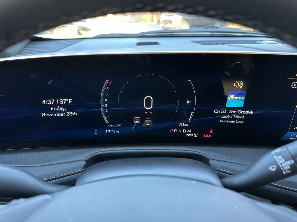 2025 Cadillac XT4 Premium Luxury