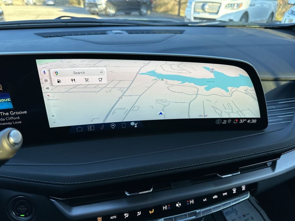 2025 Cadillac XT4 Premium Luxury