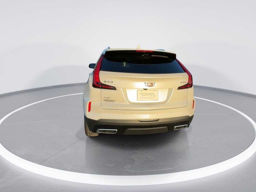 2025 Cadillac XT4 Premium Luxury