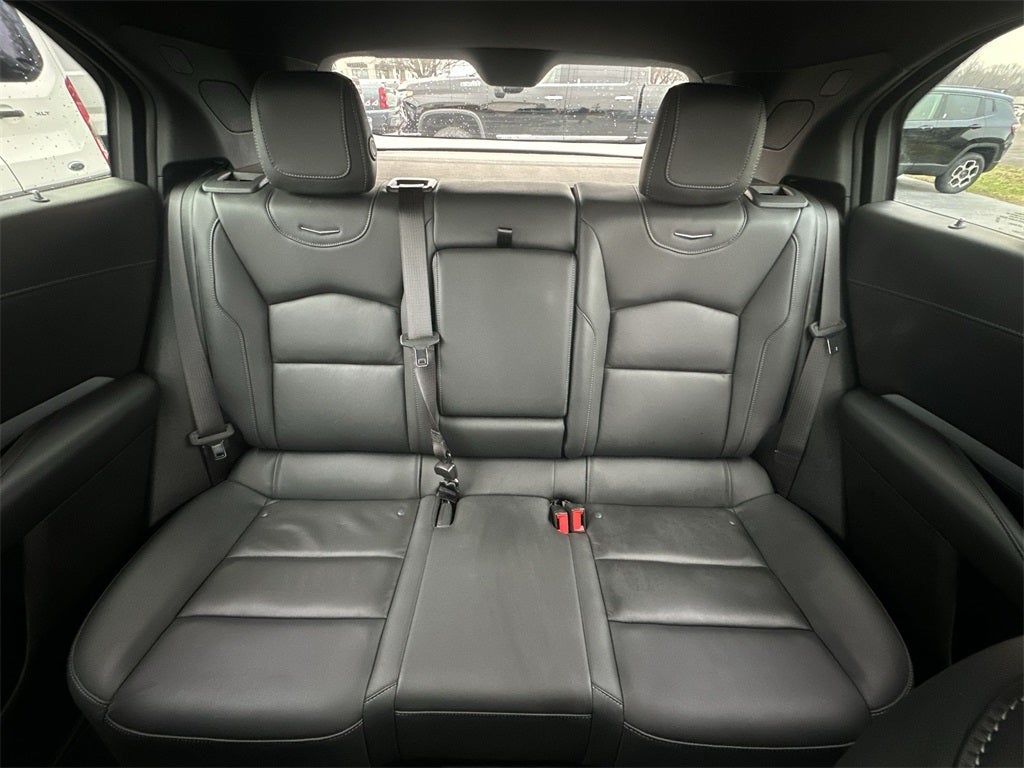 2023 Cadillac XT4 Premium Luxury