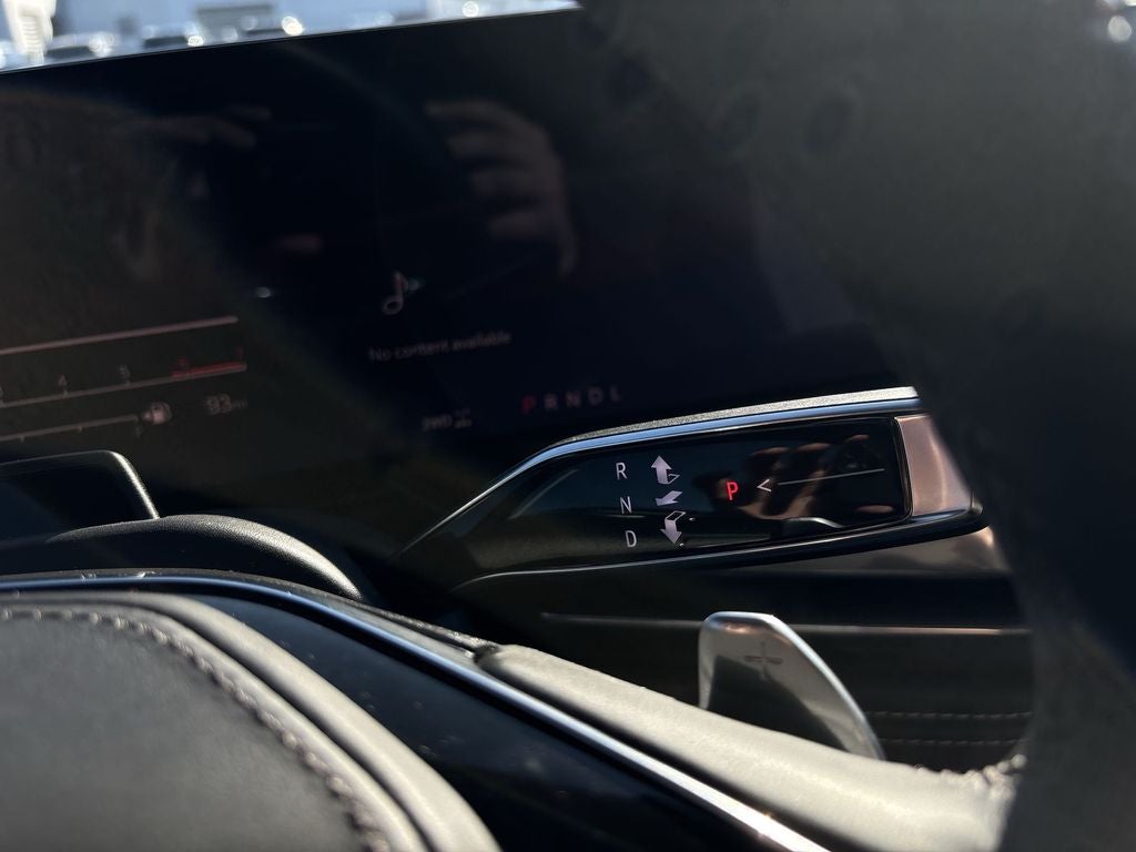 2025 Cadillac Escalade Premium Luxury Platinum