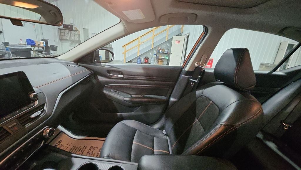 2021 Nissan Altima 2.0 SR