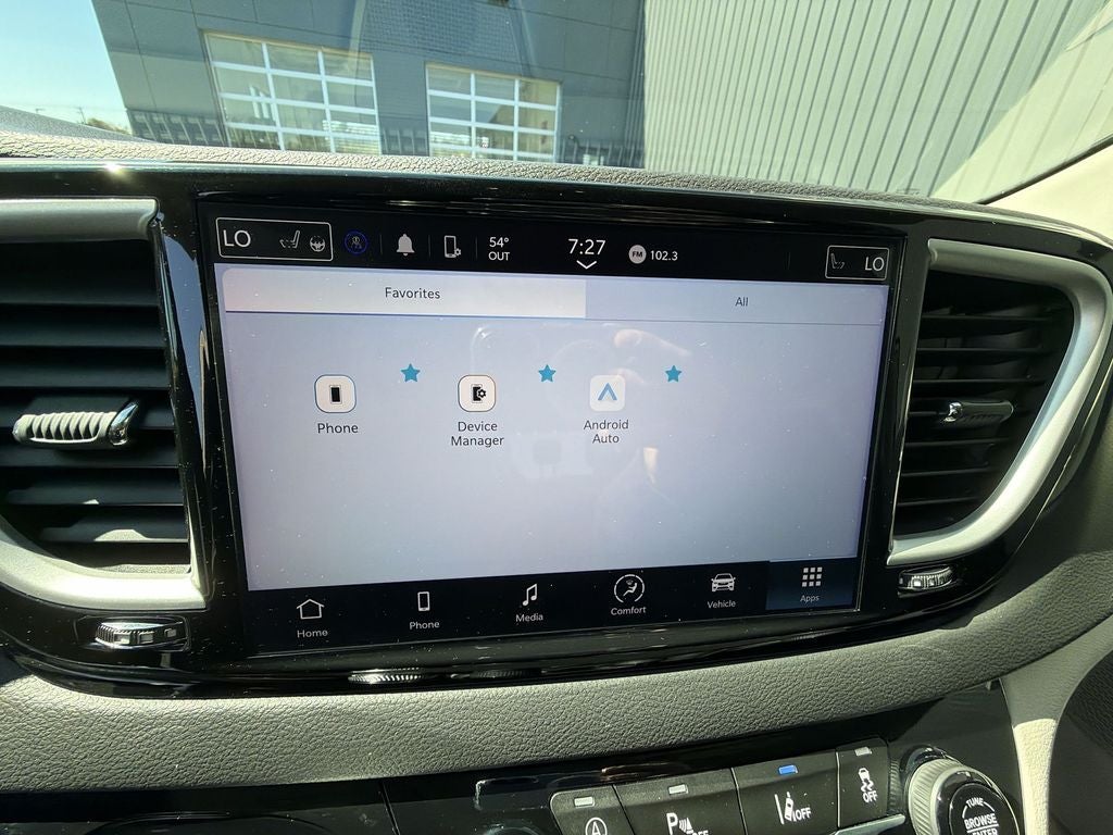 2024 Chrysler Pacifica Touring L