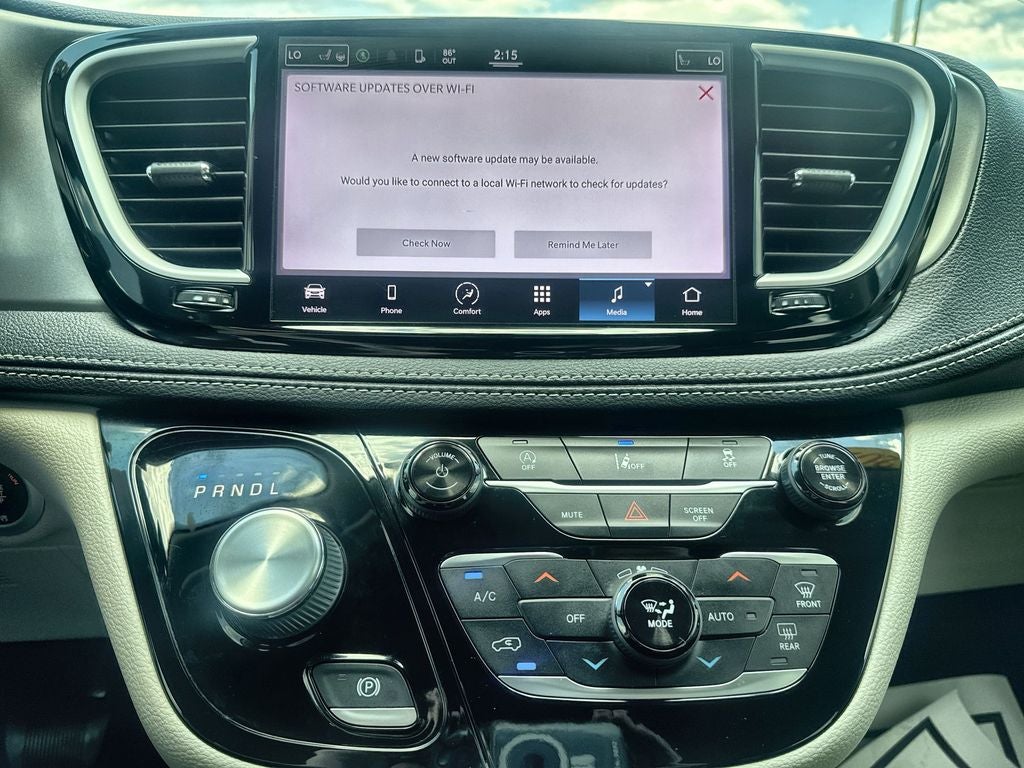 2022 Chrysler Pacifica Touring L