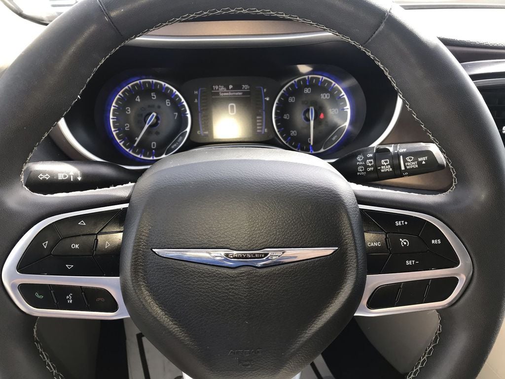 2023 Chrysler Voyager LX