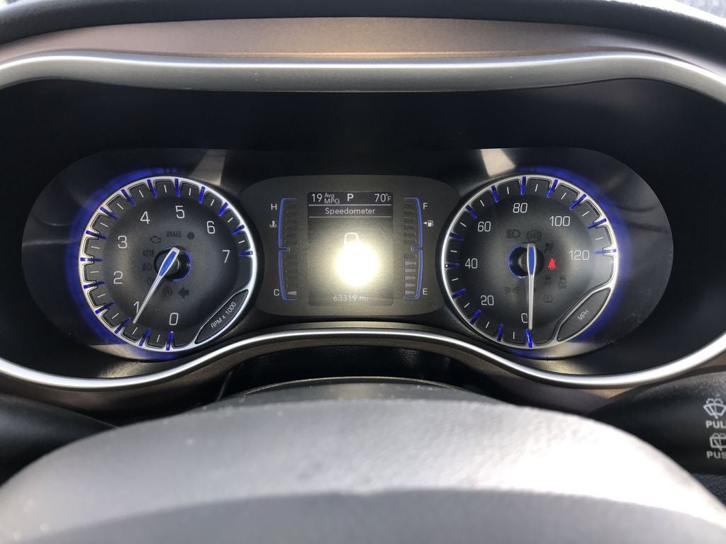 2023 Chrysler Voyager LX