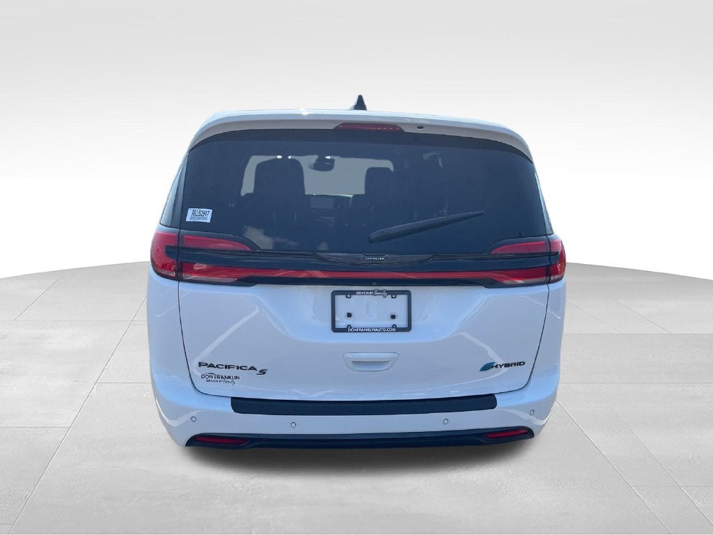 2024 Chrysler Pacifica Hybrid Select