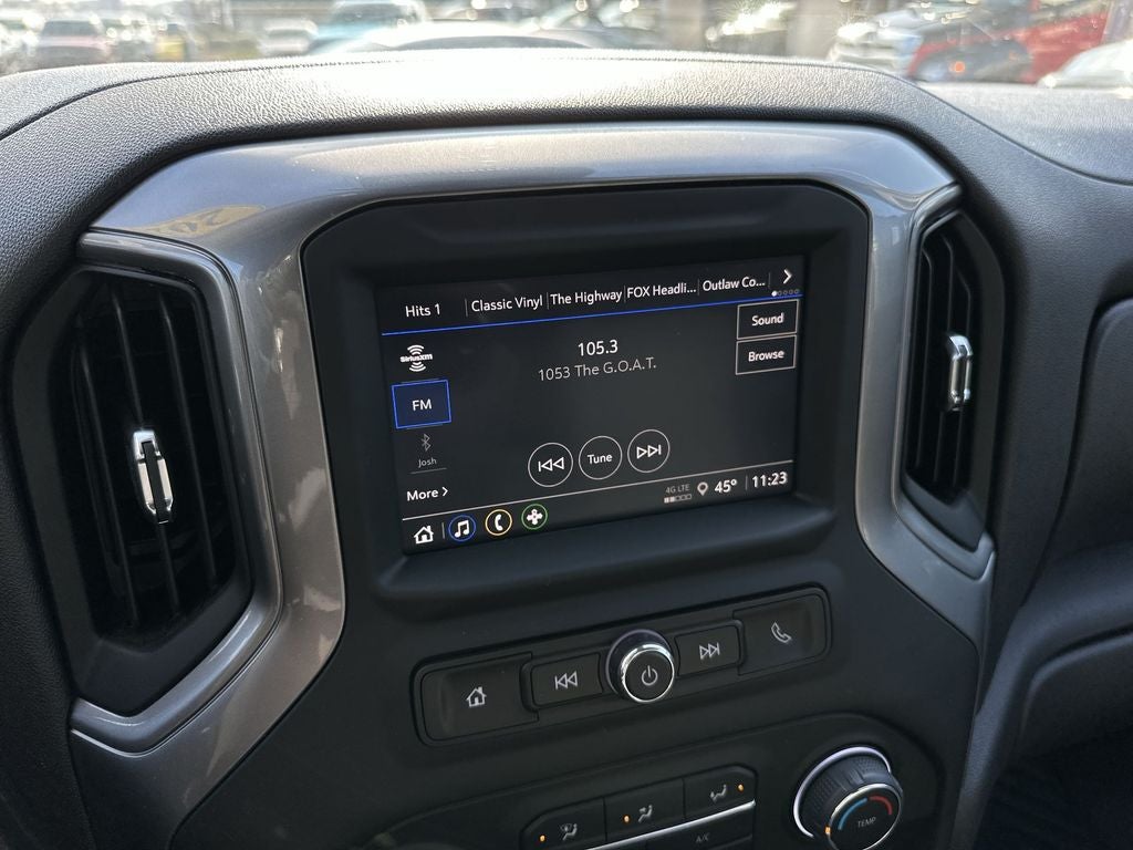 2024 Chevrolet Silverado 1500 Custom