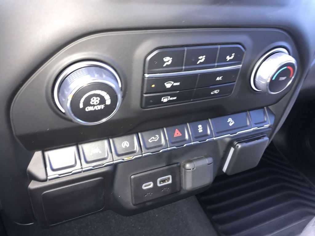 2023 Chevrolet Silverado 1500 Custom Trail Boss