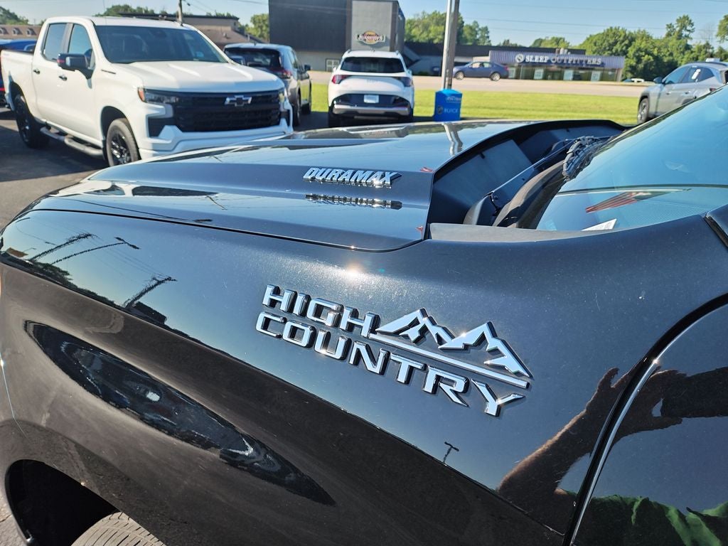 2022 Chevrolet Silverado 1500 High Country