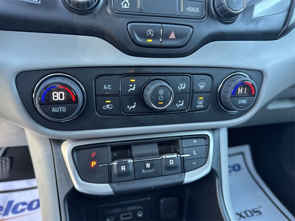 2022 GMC Terrain SLT