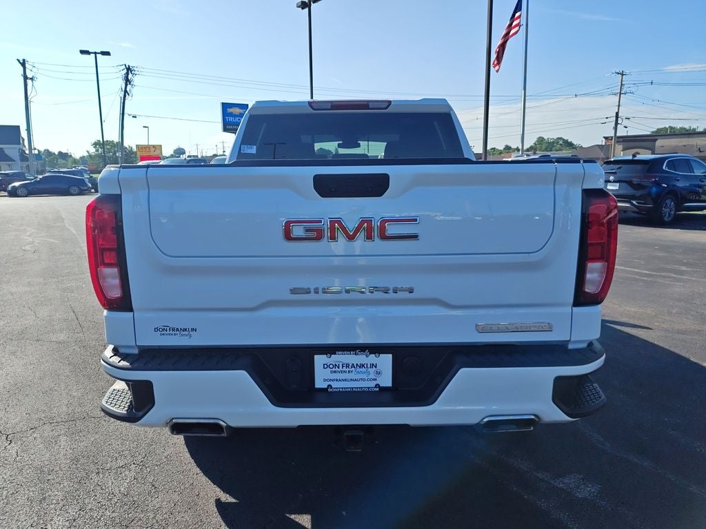 2025 GMC Sierra 1500 Elevation