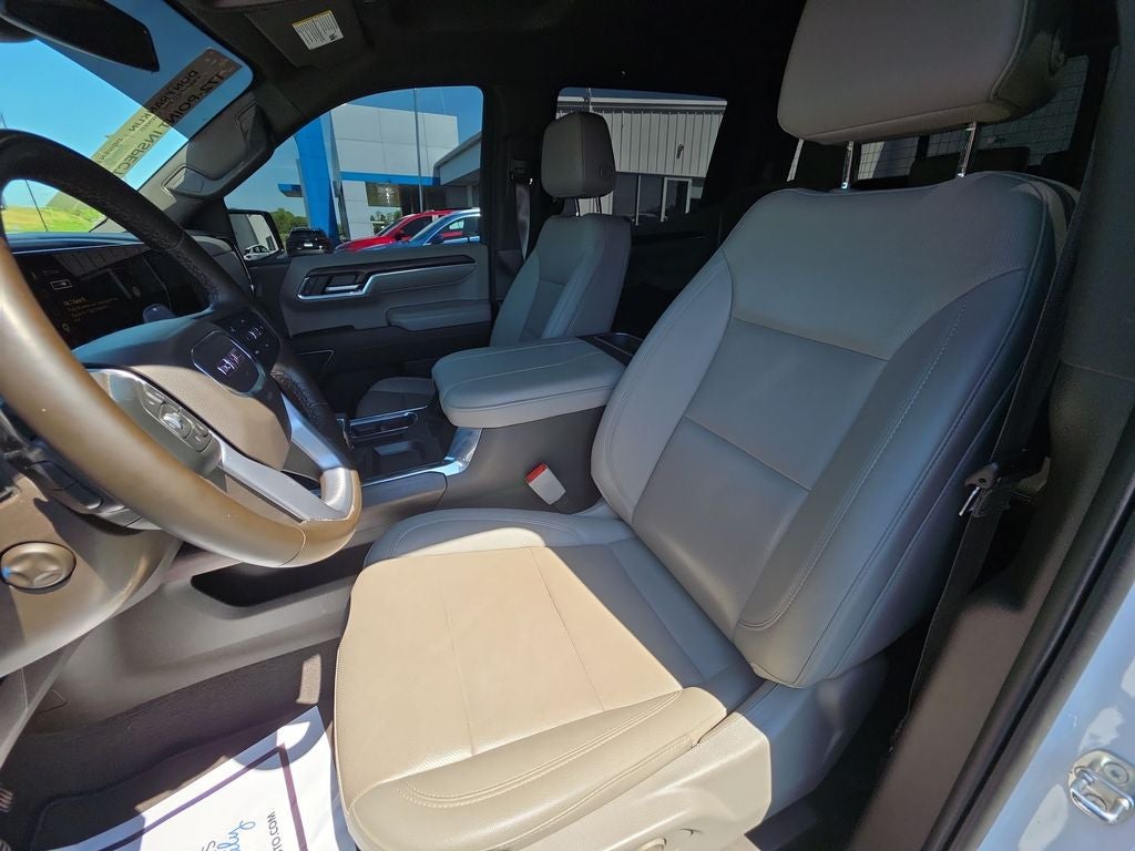 2024 GMC Sierra 1500 SLT