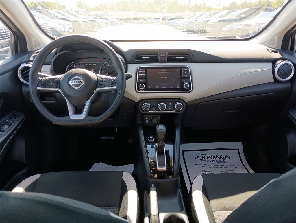 2022 Nissan Versa 1.6 SV