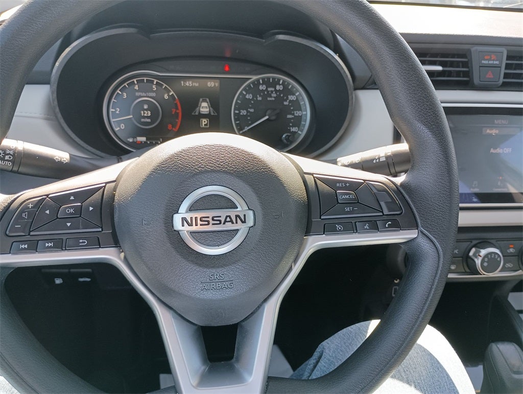 2022 Nissan Versa 1.6 SV