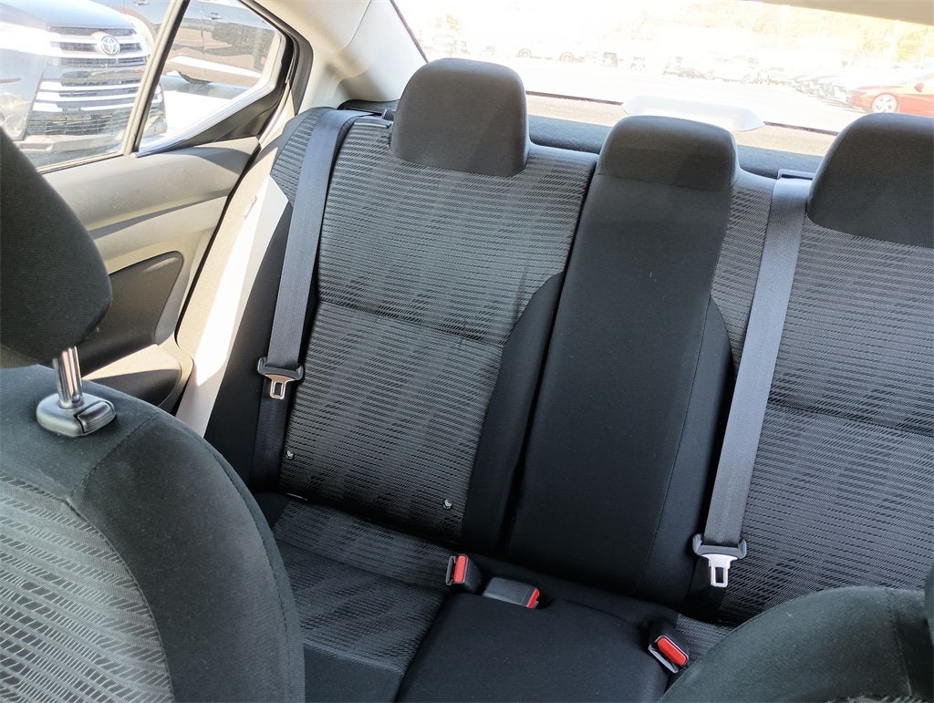 2022 Nissan Versa 1.6 SV