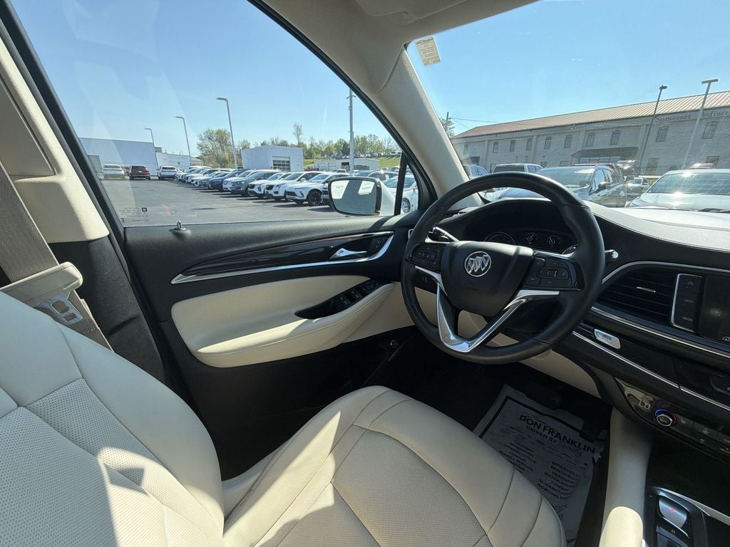 2023 Buick Enclave Essence