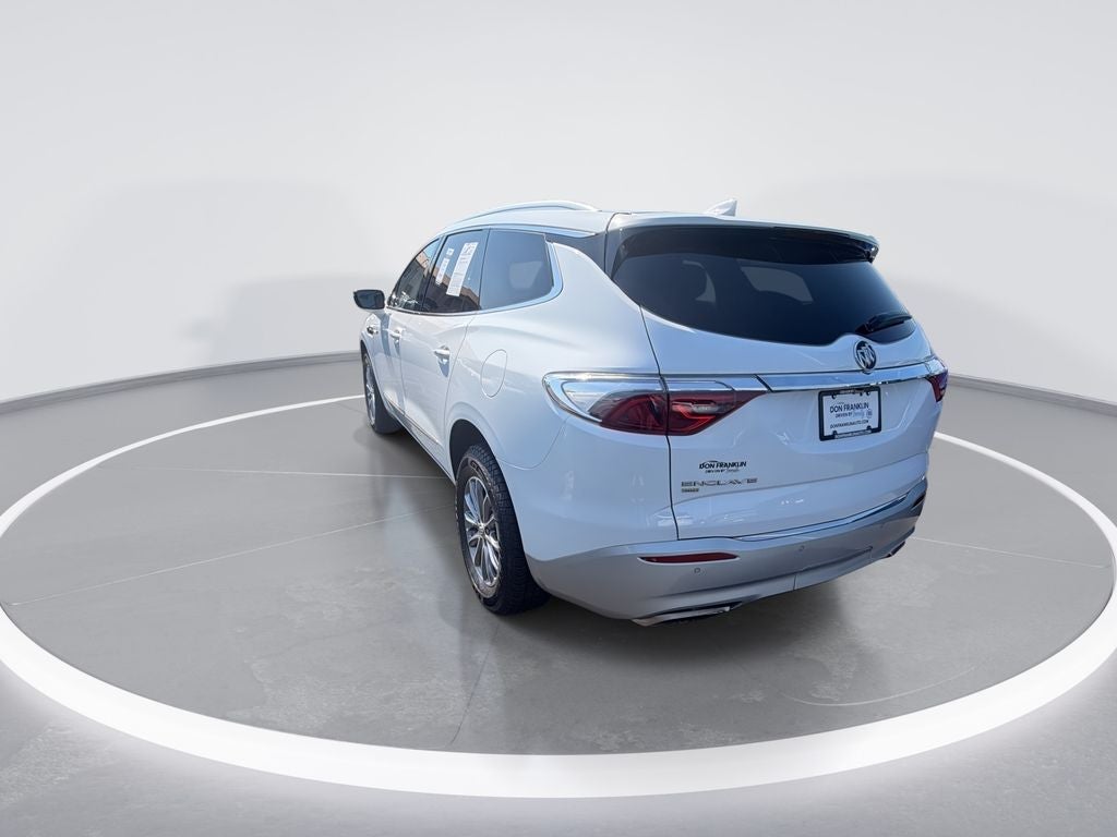 2023 Buick Enclave Essence