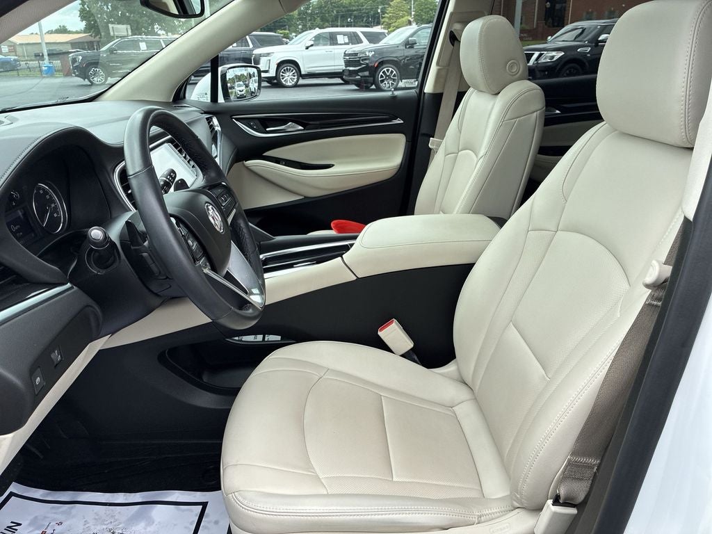 2023 Buick Enclave Essence