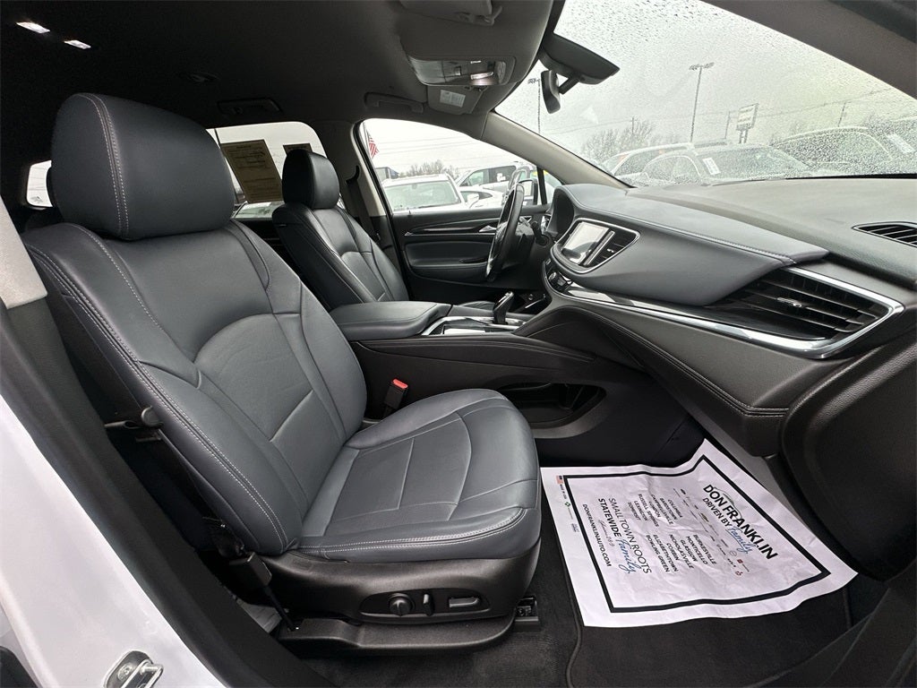 2021 Buick Enclave Essence