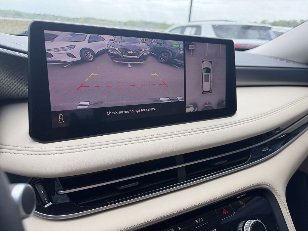 2023 INFINITI QX60 LUXE