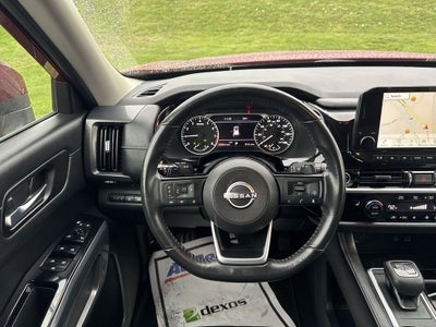 2022 Nissan Pathfinder SL