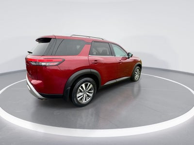 2022 Nissan Pathfinder SL