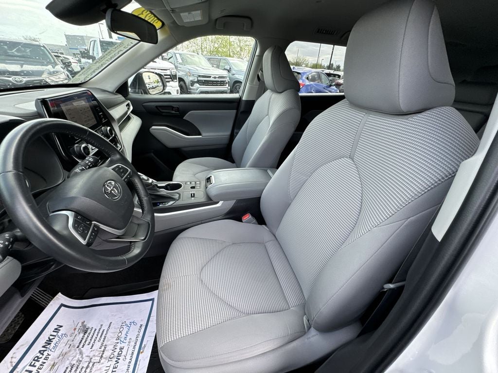 2023 Toyota Highlander LE