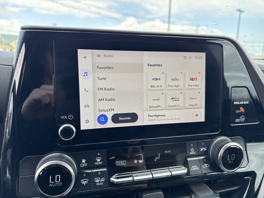 2023 Toyota Highlander LE