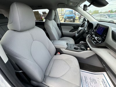 2023 Toyota Highlander LE