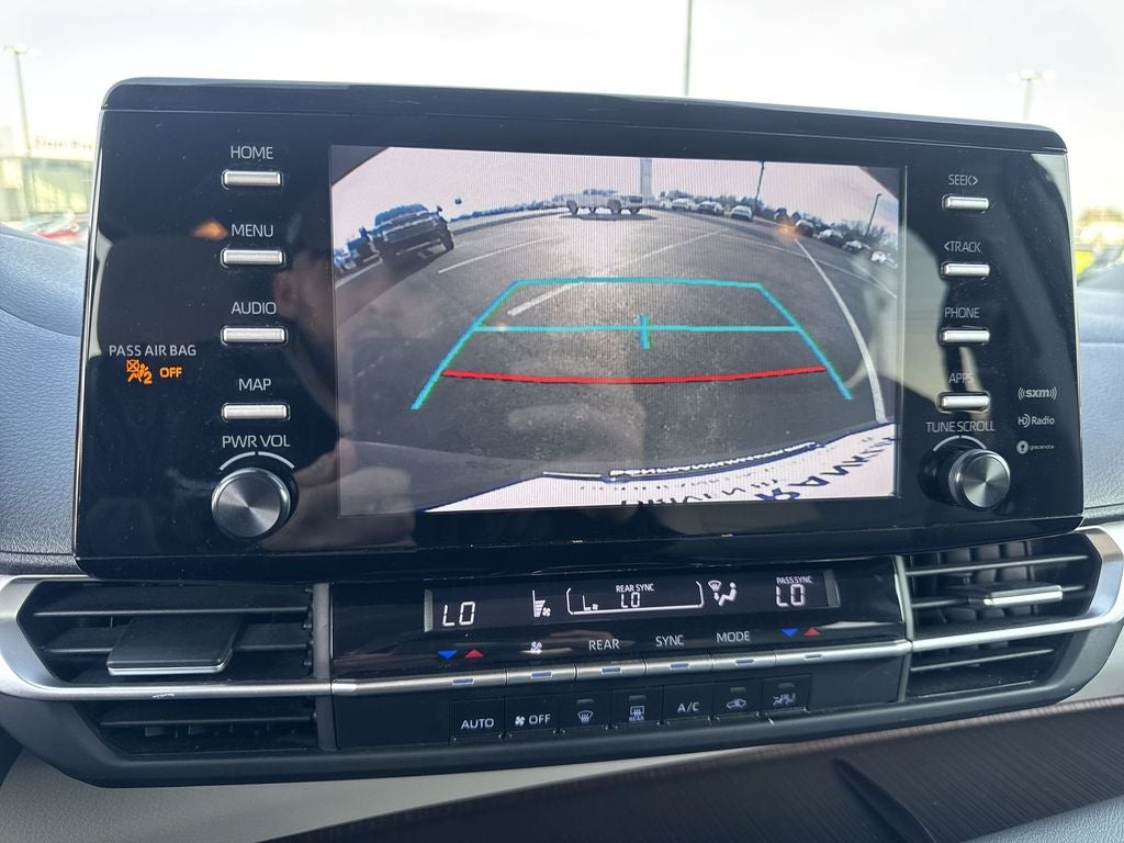 2022 Toyota Sienna LE 8 Passenger