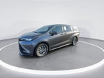2022 Toyota Sienna LE 8 Passenger