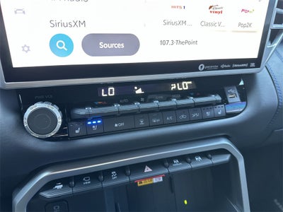 2022 Toyota Tundra Hybrid Platinum