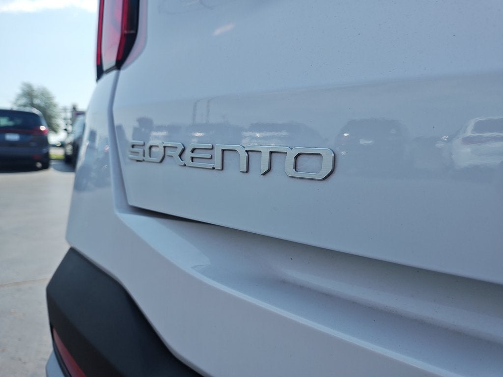 2025 Kia Sorento LX