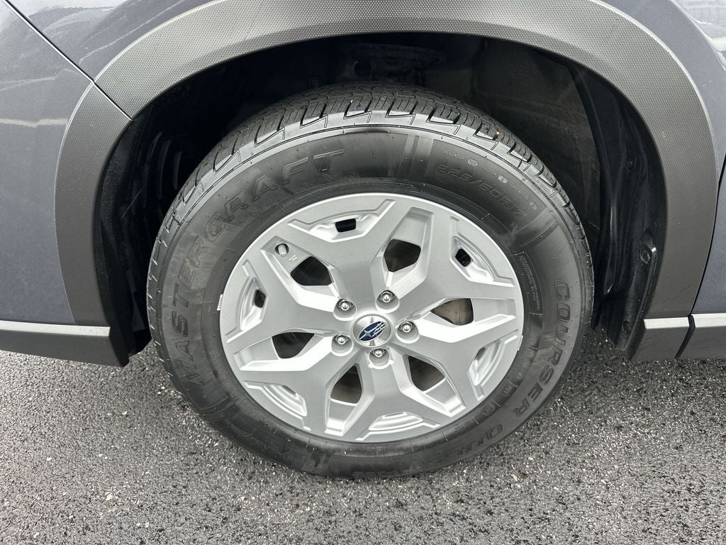 2023 Subaru Forester Base
