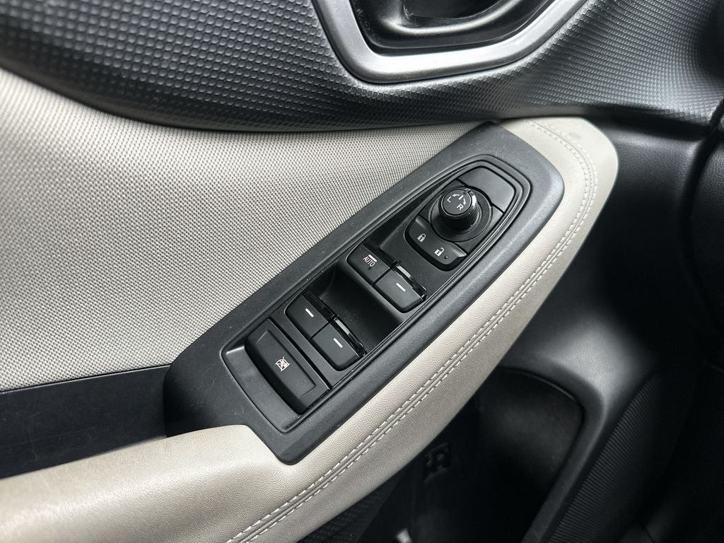 2023 Subaru Forester Base