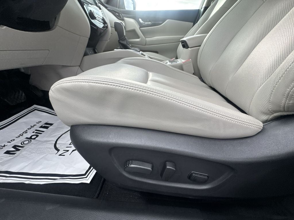 2022 Nissan Rogue Sport SL