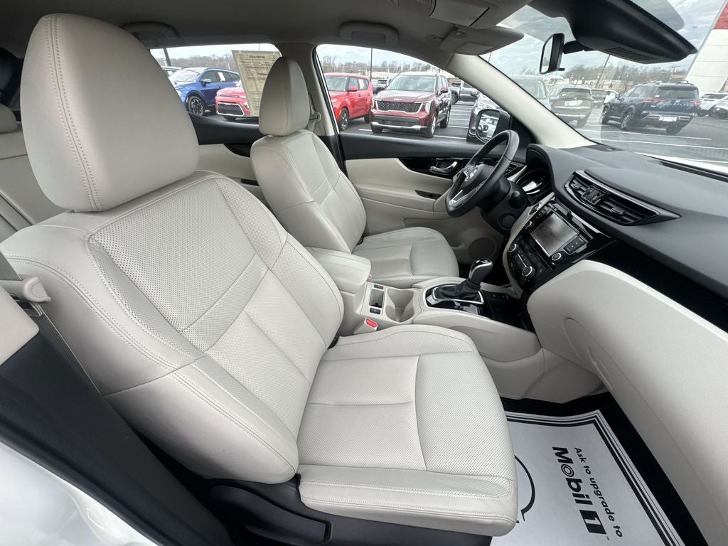 2022 Nissan Rogue Sport SL