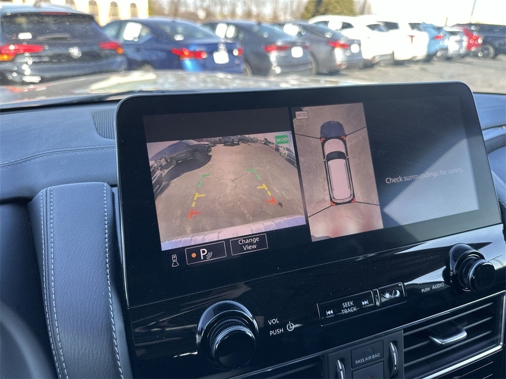 2024 INFINITI QX80 LUXE