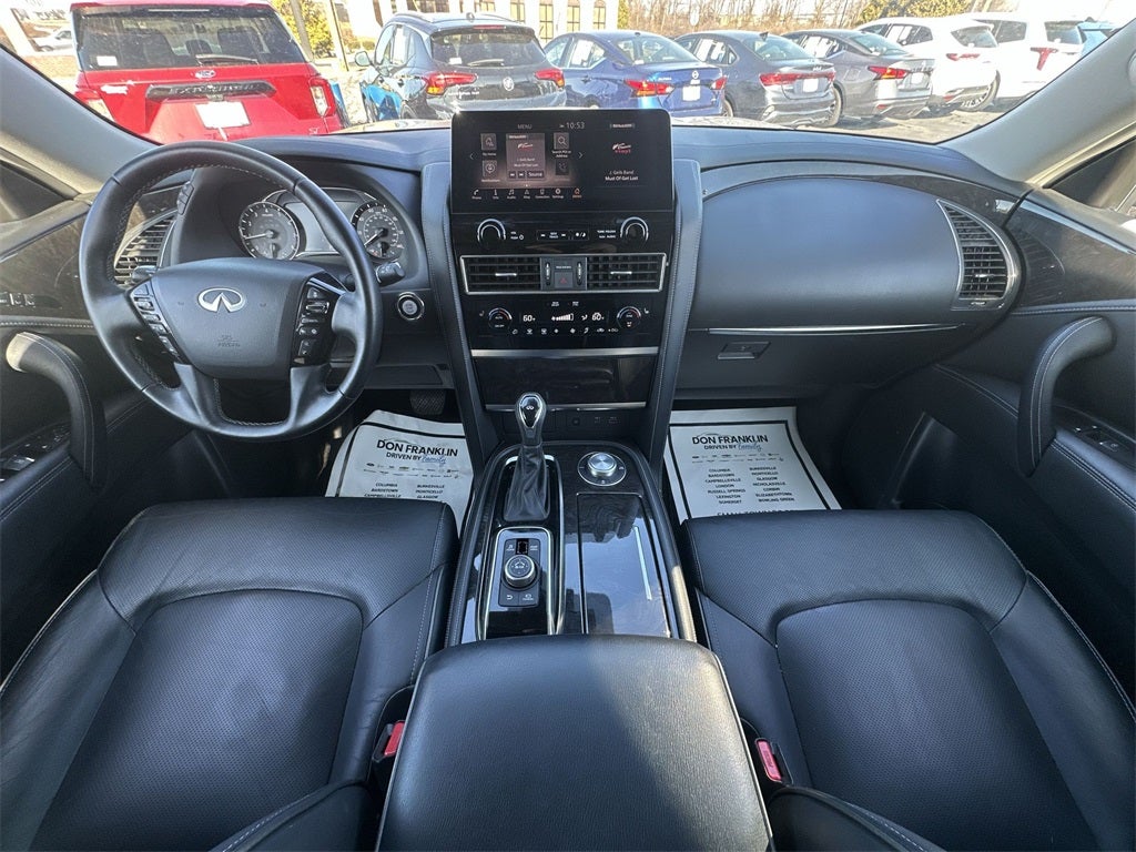 2024 INFINITI QX80 LUXE