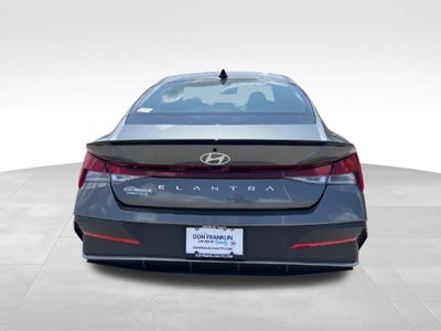 2025 Hyundai Elantra SEL Sport