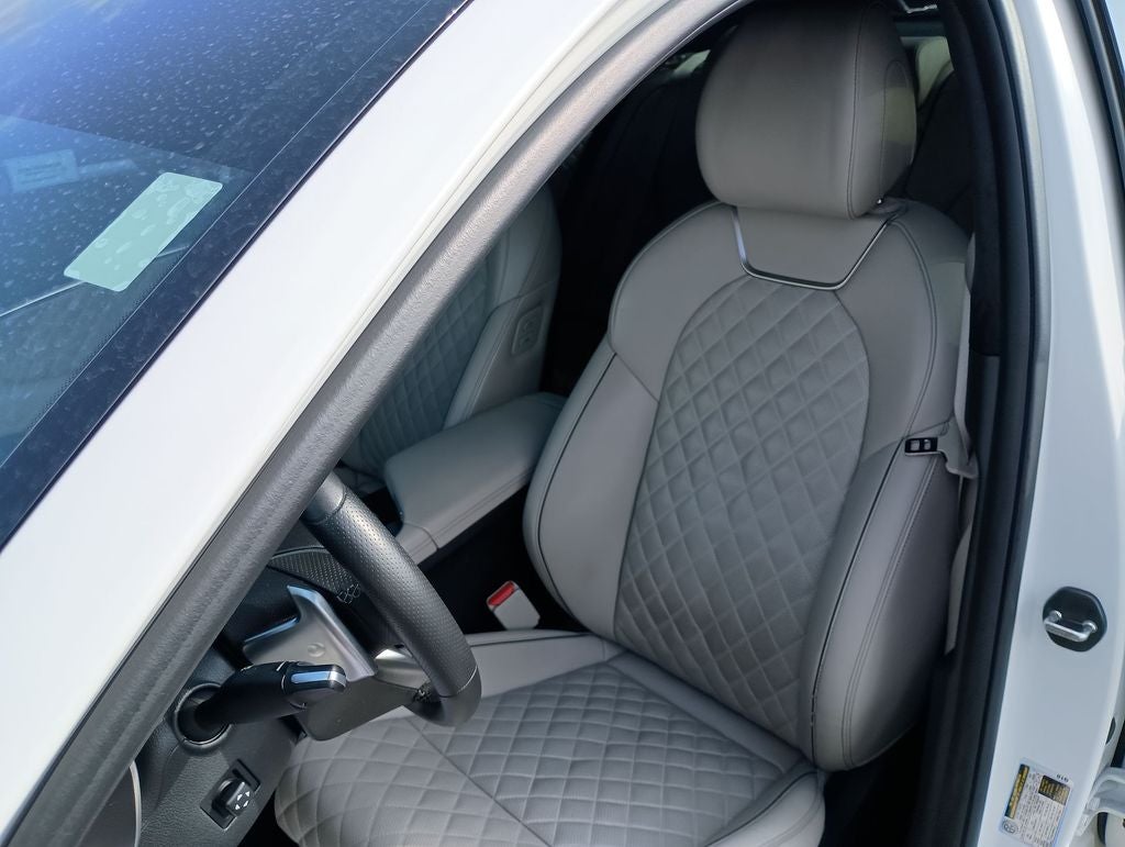 2023 Genesis G70 3.3T