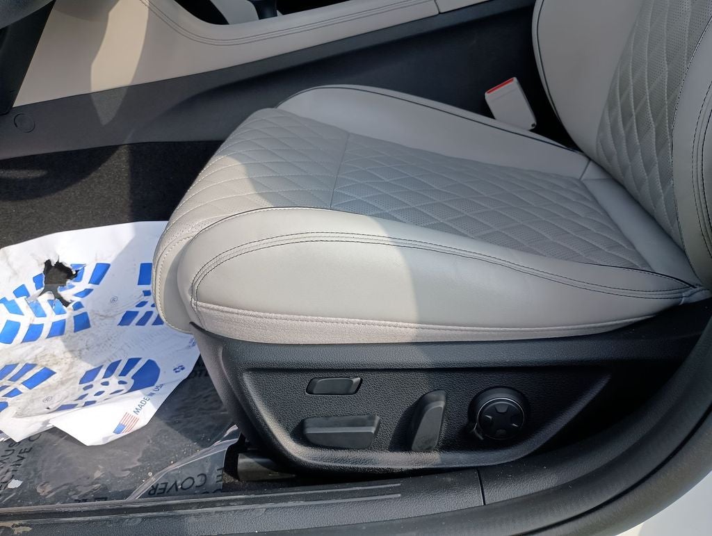 2023 Genesis G70 3.3T