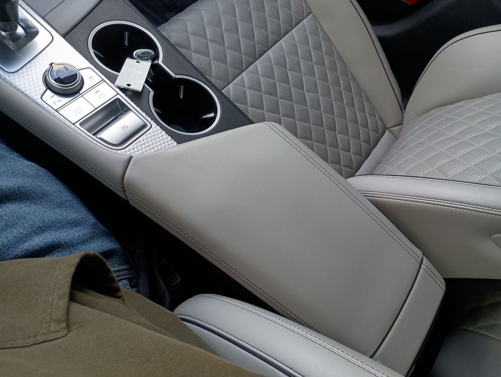 2023 Genesis G70 3.3T